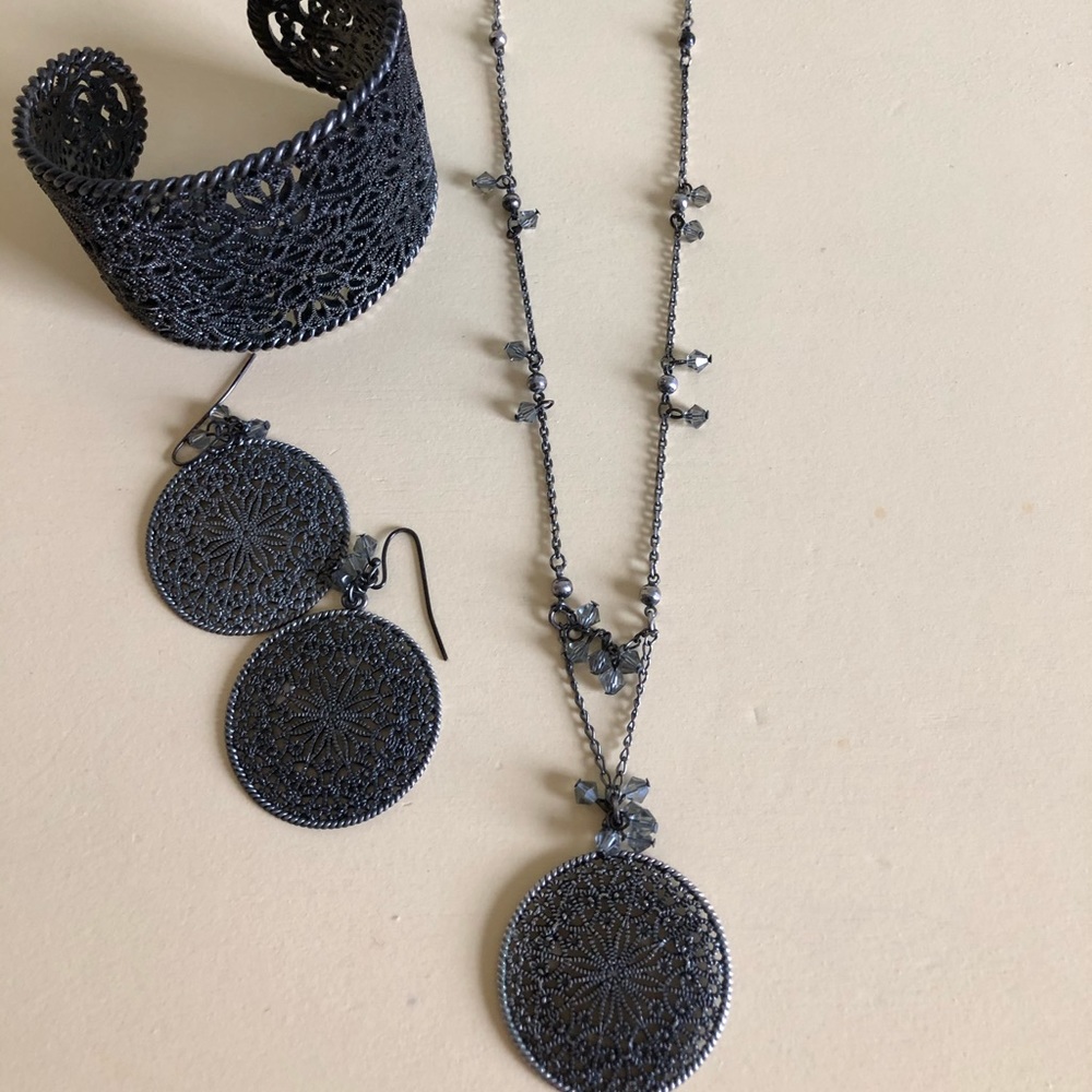 White House Black Market Set